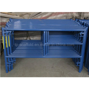 Impalcatura con telaio in acciaio verniciato blu per muratori